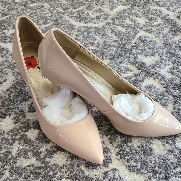 Nude pumps - Picture 2 of 3